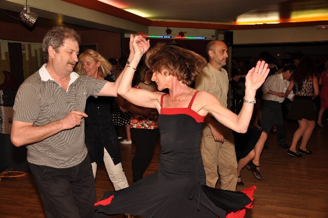 min 2009 05 06 cargo club 794